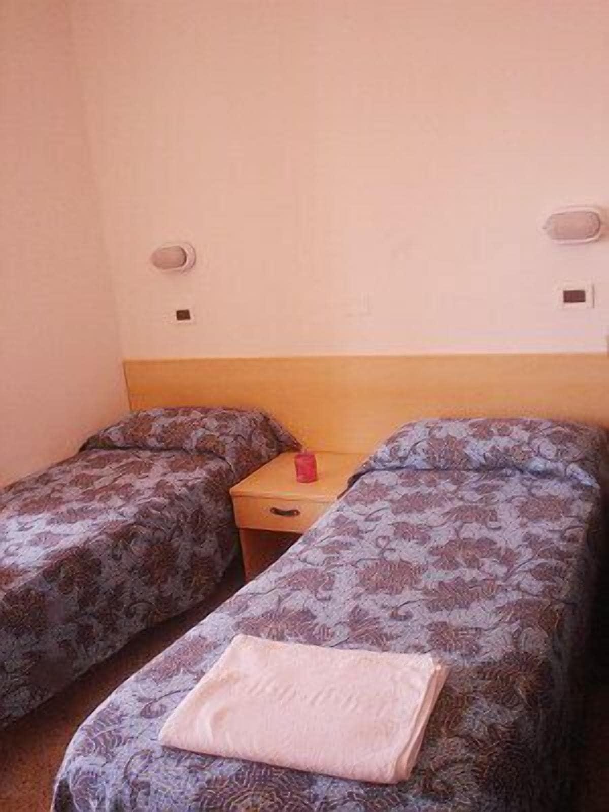 Hotel Villa Elia Римини Екстериор снимка